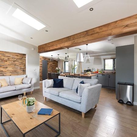 Primrose Lodge, 25 Roadford Lake Lodges Lifton Bagian luar foto