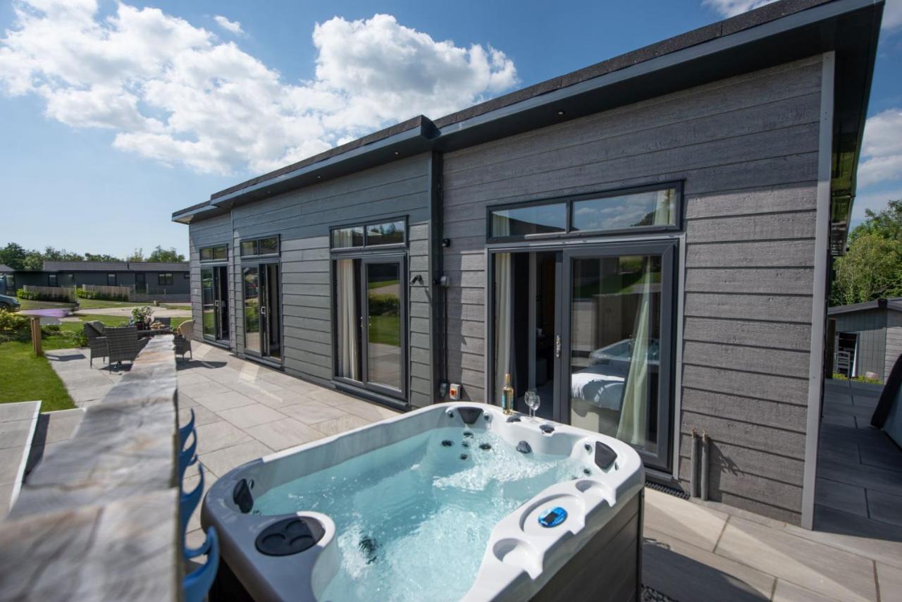 Primrose Lodge, 25 Roadford Lake Lodges Lifton Bagian luar foto