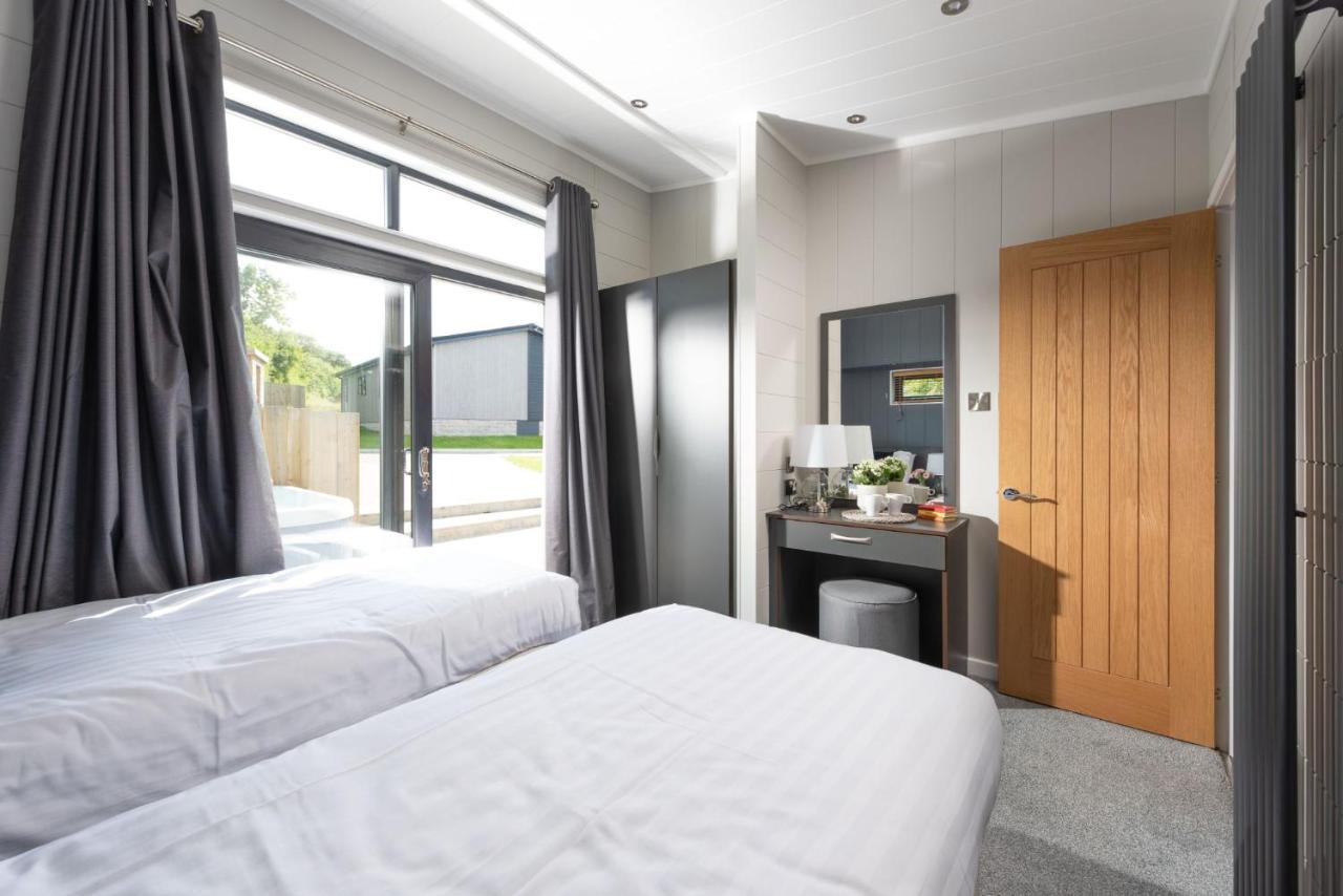Primrose Lodge, 25 Roadford Lake Lodges Lifton Bagian luar foto