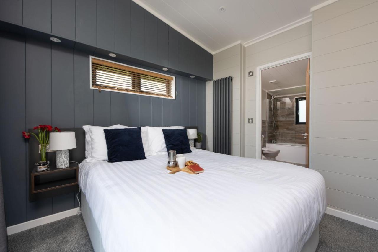 Primrose Lodge, 25 Roadford Lake Lodges Lifton Bagian luar foto