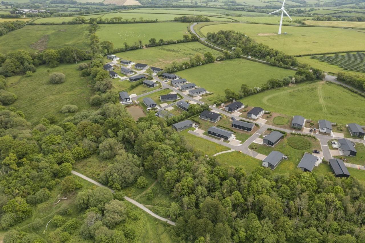Primrose Lodge, 25 Roadford Lake Lodges Lifton Bagian luar foto