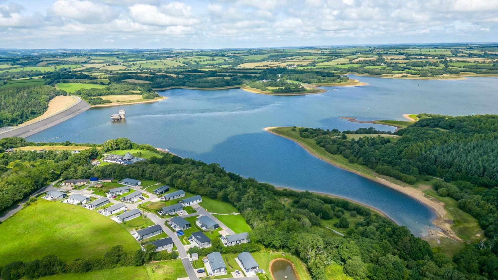 Primrose Lodge, 25 Roadford Lake Lodges Lifton Bagian luar foto